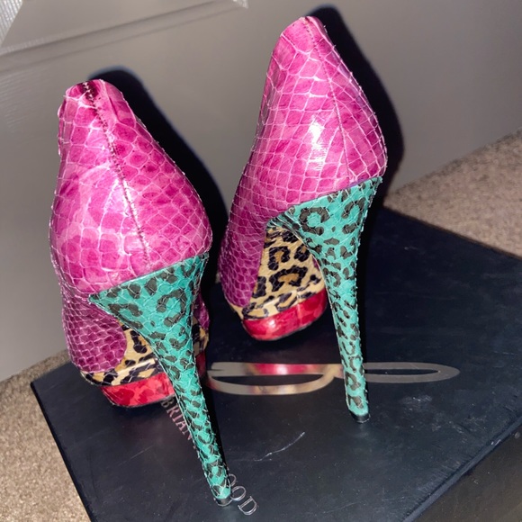 Brian Atwood Multi Color Snake Platform Pumps - Picture 1 of 8